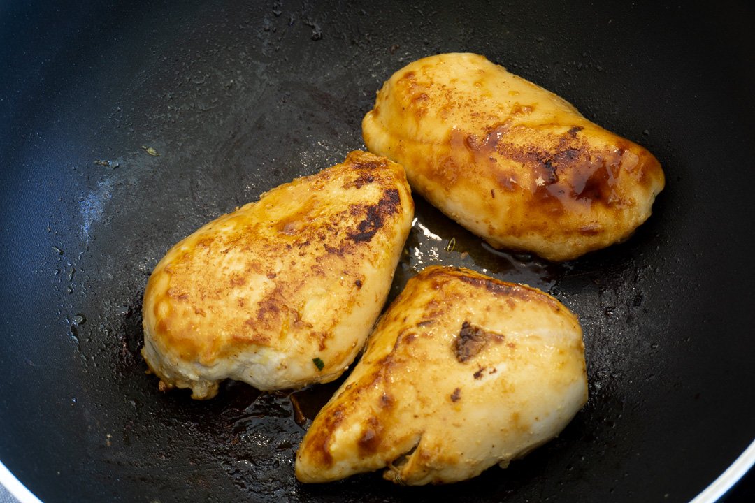 Peitos de frango selados