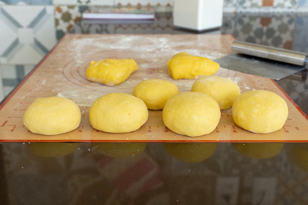 Modelando os pães