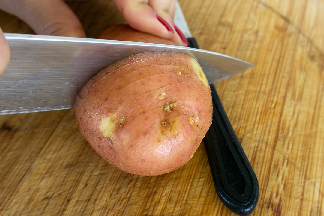 cortando as batatas