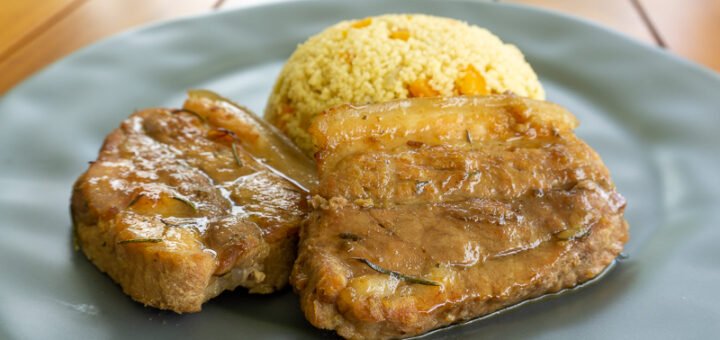 Panceta com ervas aromáticas
