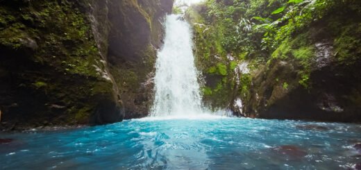 Blue Falls, Bajos del Toro, Costa Rica