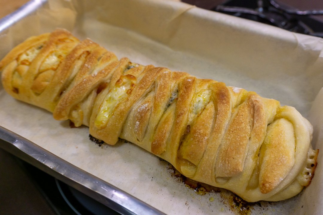 Pão branco recheado